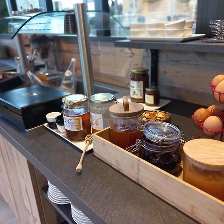 拉珀斯特餐厅酒店 Saint-Just-en-Chevalet 外观 照片