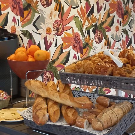 拉珀斯特餐厅酒店 Saint-Just-en-Chevalet 外观 照片